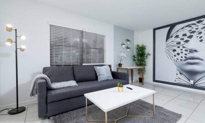 Lauderdale-by-the-Sea Apartment | Retro Chic Steps from Lauderdale-by-the-Seas Beach