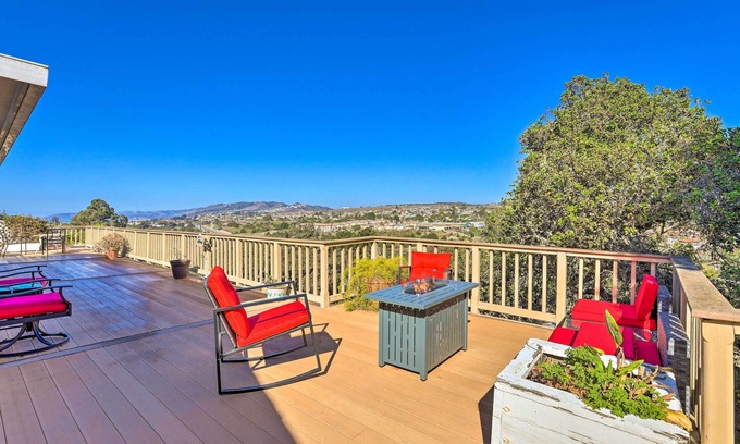Arroyo Grande House | Retro House w/Deck & Arroyo Grande View