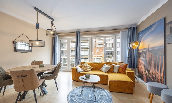 Middelkerke Apartment | Retro studio with sleeping area