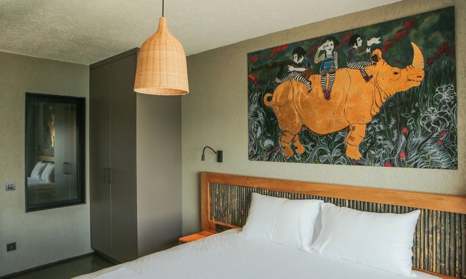 Bodrum City Center Apartment | Rhino Suite-Direct on Beach-Heartbeat-at city center-Surfer Caravan Gastro Pub