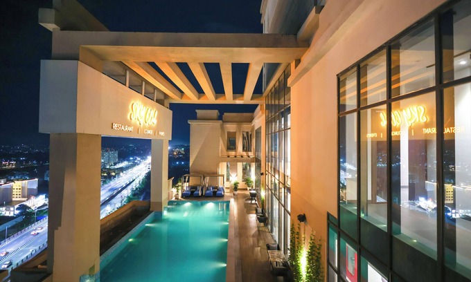 Gurugram Hotel | Rhythm Gurugram, Hotel & Suites, Sohna Road