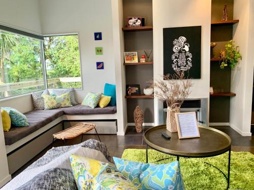 Havelock North House | Ribbonwood Treetops cottage