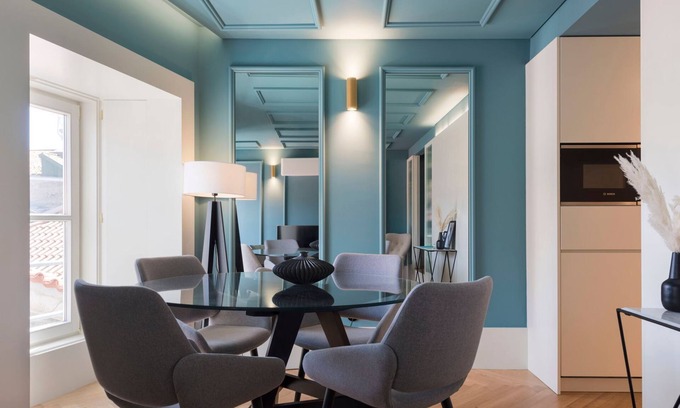 Sao Nicolau Apartment | Ribeira Old Town Charming Flat w/AC by LovelyStay