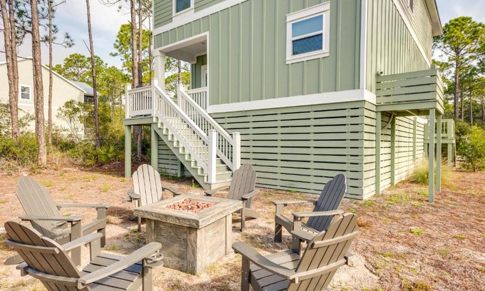 Panacea House | Ride to Shore St Teresa Beach House with Bikes!