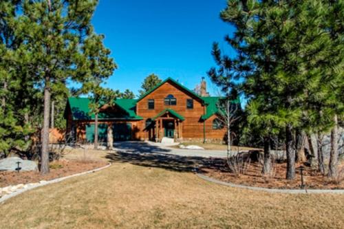 Deadwood House | Ridgeview Retreat