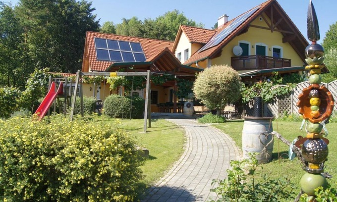 Jennersdorf Apartment | Riegler's Buschenschank - Appartement