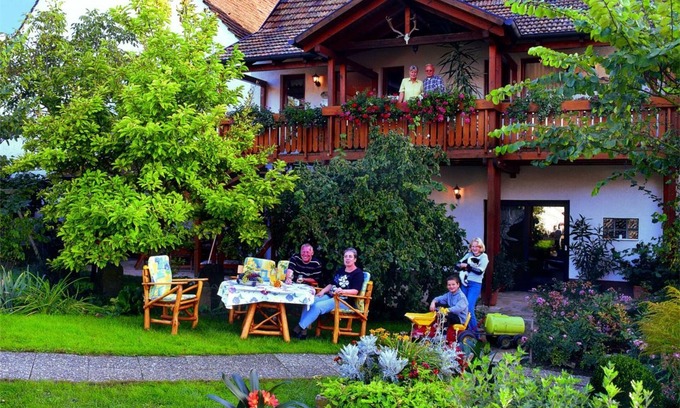 Billigheim-Ingenheim Apartment | Riesling apartment - Winzerhof am Steingebiss