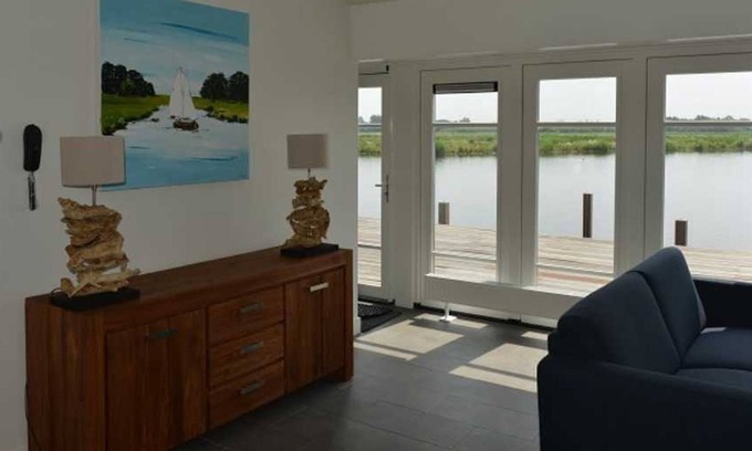 Zuideinde Apartment | Rietwohnung 01 - Riet apartment by Meer-Ferienwohnungen