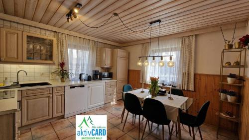 Regen Apartment | Rinch Hill