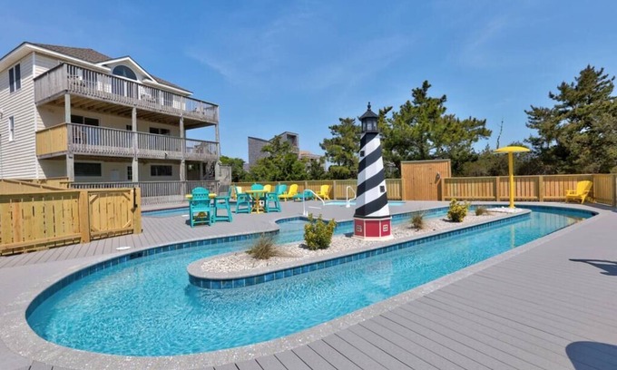 Rodanthe House | Rio Rodanthe: Oceanfront Paradise - Private Lazy River & Kiddie Pool +Elevator