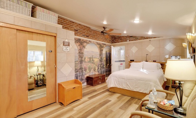 Downtown Reno Apartment | 'river Cottage' Near Dtwn Reno! 26 Mi to Mt Rose