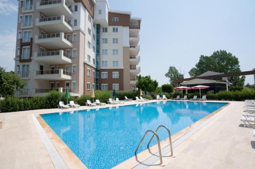 Lara Apartment | River Park Residence Lara