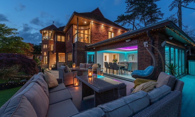 Netley House | River Property- Indoor Heated Pool, Games Room & Bespoke Scandinavian BBQ Cabin