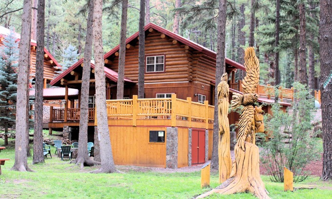 Greer Cabin | River Tranquility managed by Cabin Butler