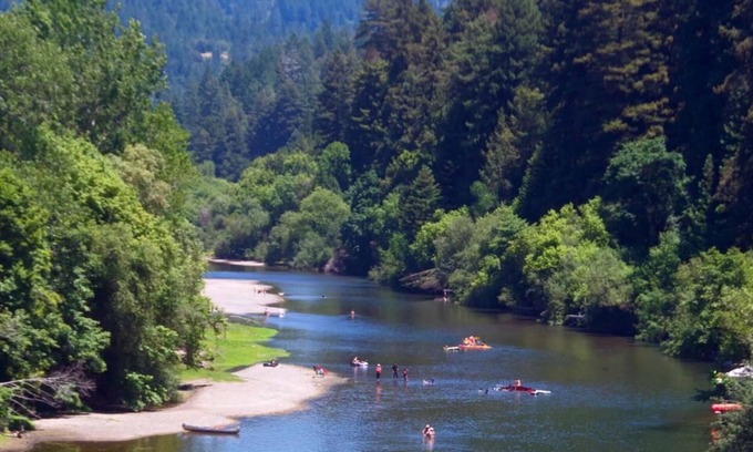 Healdsburg House | River View Lodge | A Wine Country Escape