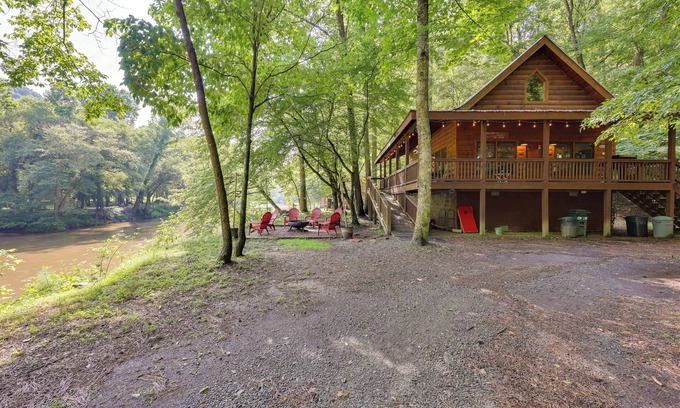 Ellijay Cabin | Riverfront Ellijay Cabin w/Deck + Pool Access!