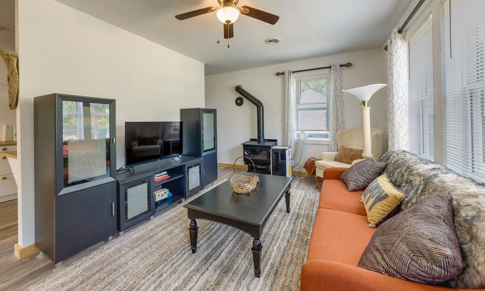 Hillsboro House | Riverfront Missouri Vacation Rental w/ Deck