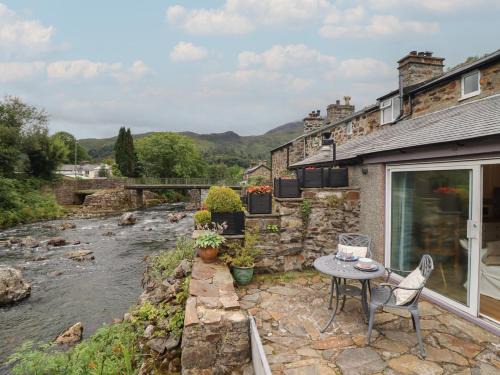 Beddgelert House | Riverside Cottage