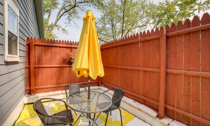Niles Cottage | Riverside Niles Retreat w/Fire Pit & Grill!