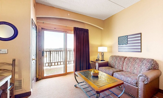 Wisconsin Dells Condo | Riverside resort studio with balcony
