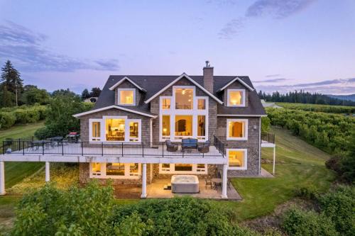 Hood River House | RiverSong Country Chateau
