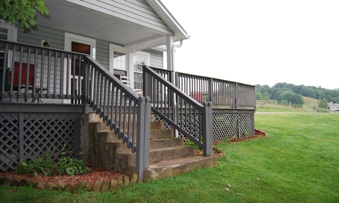 Independence House | Riverview Cottage on the New River