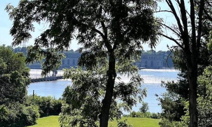 Hamilton House | Riverview Orchard 1: Mississippi River & Dam View