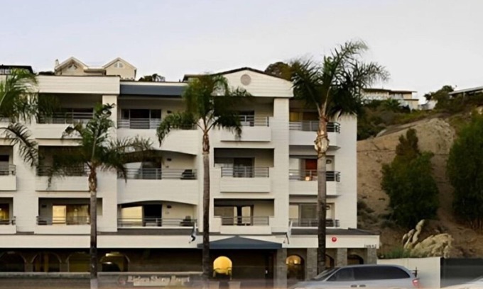 Capistrano Beach Apartment | Riviera Shores Studio · Well appointed Studio Suite @ Capistrano Beach!