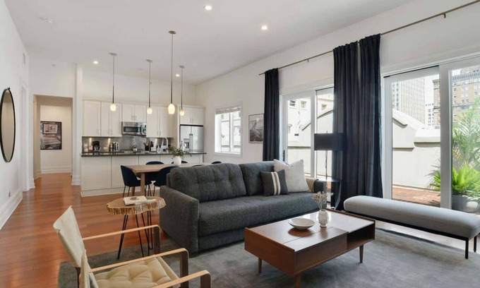 Central Business District House | Roami at Factors Row | 2 Bed Penthouse| Rooftop