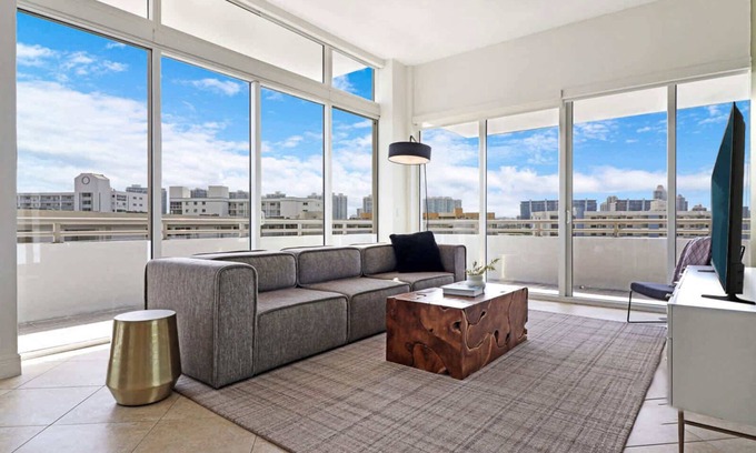 Sunny Isles Beach House | Roami at Sunny Isles | Rooftop Pool | 3 Bedroom