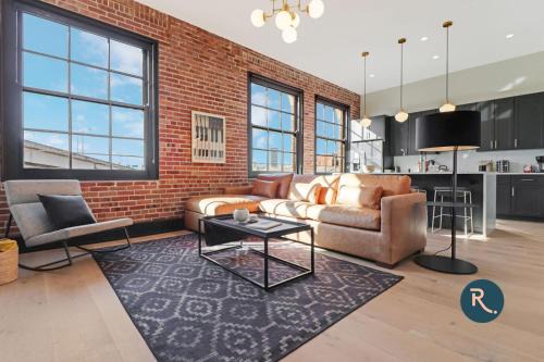Arts/Warehouse District Apartment | Roami at The Lola Near French Qtr #26