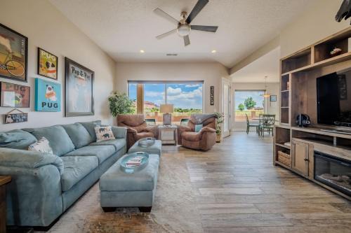 Kanab House | Roaming Red Rock 360 views RV Hook ups Family home