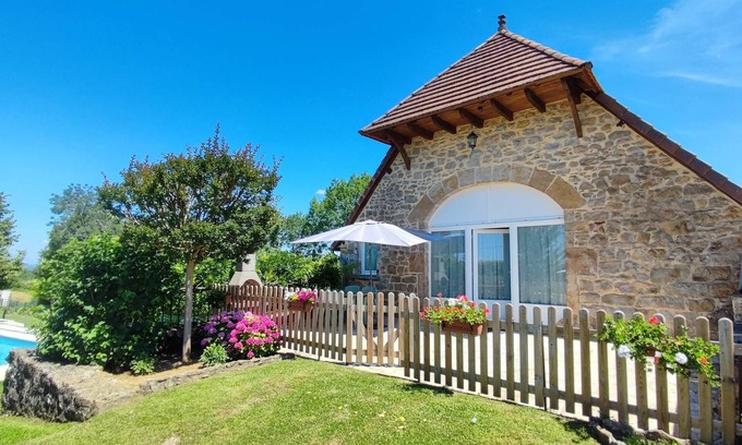 Miers House | ROCAMADOUR SINGLE FOOT