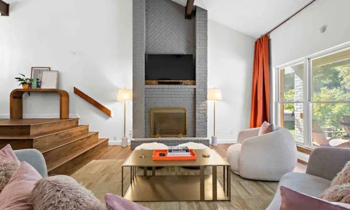 Round Rock House | Rock House Retreat w/hot tub and fireplace. Pet Friendly!