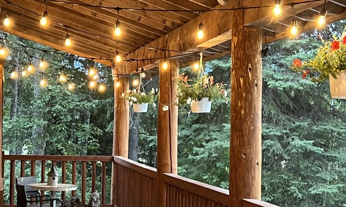 Golden Cabin | Rocky Mountain Cabinn