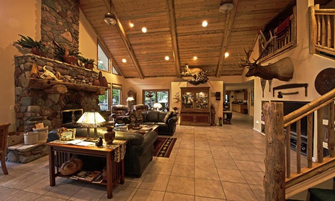 Thompson Falls Bed & Breakfast | Rocky Point Ranch, Montana