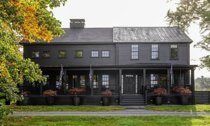 Stuyvesant Villa | Rode Barns - Farmhouse compound near Hudson