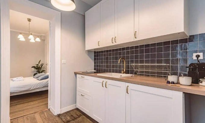 Courlancy Apartment | Roi soleil, facing the Cathedral (2G)