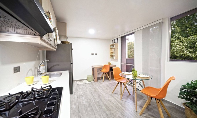La America Apartment | Romantic and cozy with balcony and great location