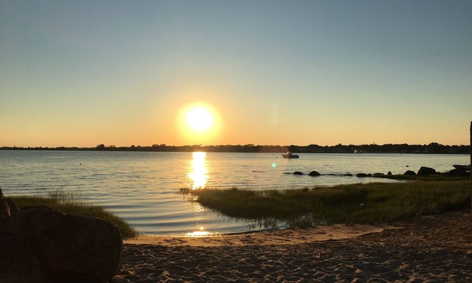 Clinton Cottage | Romantic Cottage by the Sea, steps to private beach, sleeps 2!