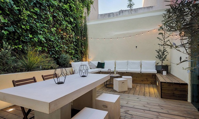 Santos Apartment | Romantic Gem in Santos