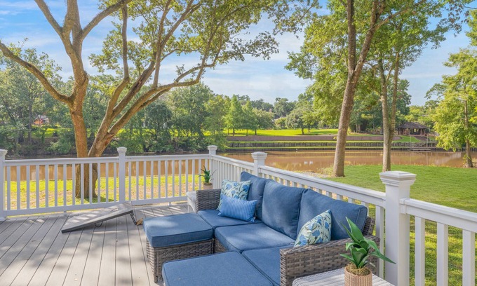River Ranch Cottage | Romantic “Gingerbread” Cottage on the Vermillion River