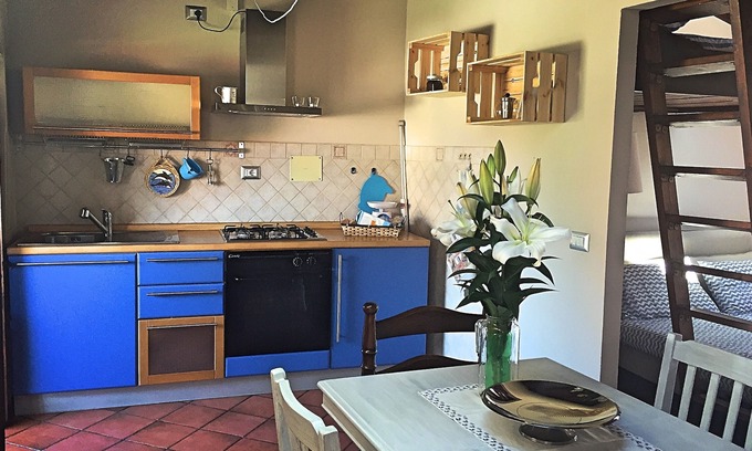 Pallanza Apartment | Romantic loft in the center of Suna, 5 min from the beach