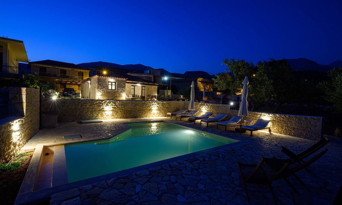 Kardamyli Villa | Romantic new luxury villa in Kardamyli Messinias