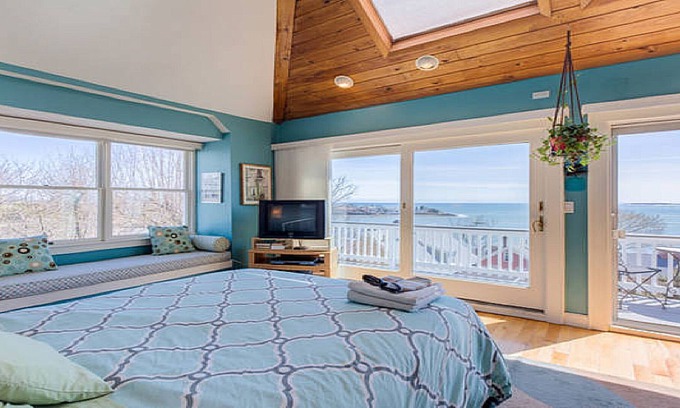 Swampscott House | Romantic Ocean & Boston Skyline Views - From an Exclusive Outdoor Hot Tub!