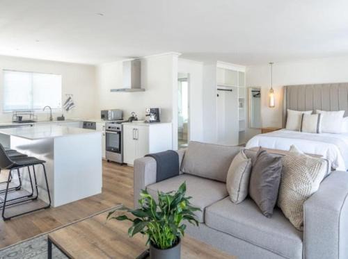 Knysna Villa | Romantic Villa1 Getaway on the Knysna Lagoon