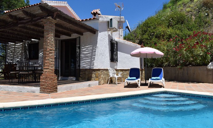 Competa Cottage | Romantica Finca The Hostel for 2 with private pool and fantastic views