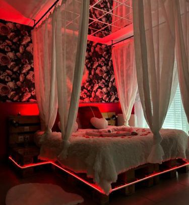 Pouilly Apartment | Romantisme et glamour 2 avec spa , clim et jardin