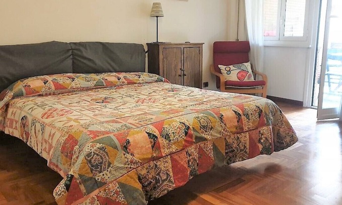 Garbatella Apartment | Rome-in the heart of the city