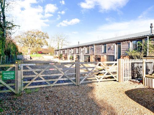 Ningwood House | Rondo - Ukc3211